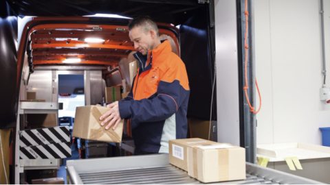 FNV eist verandering in pakketbranche