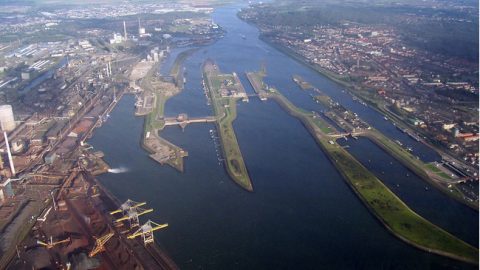 Uitdaging voor Haven Amsterdam door 397 meter lang schip