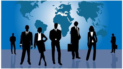 VLm onderzoekt salarissen logistiek managers