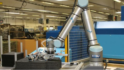 Uitzendbureau zet robots in bij logistieke bedrijven