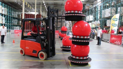 Zoektocht naar beste hefruckchauffeur van Nederland van start