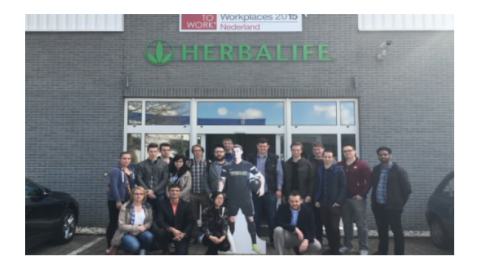 Grote webshops laten studenten logistieke uitdagingen onderzoeken