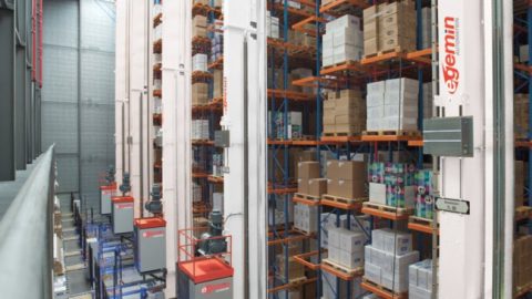 Kion lijft Dematic in