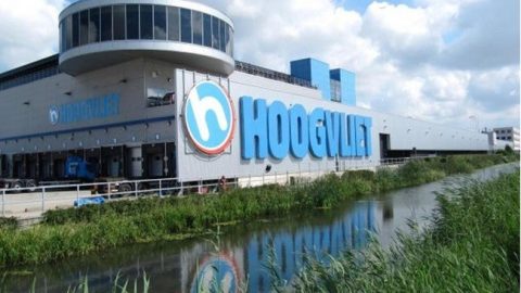 Hoogvliet vertrekt uit distributiecentrum in Alphen aan den Rijn