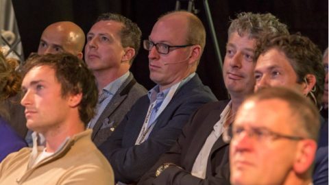 Finaledag LMvhJ van start: finalisten betreden podium