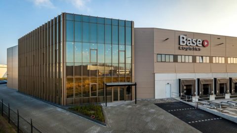 Base Logistics lijft HealthLink in