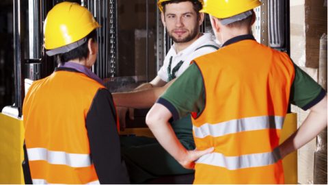 Zo vind (en behoud) je goede heftruckchauffeurs