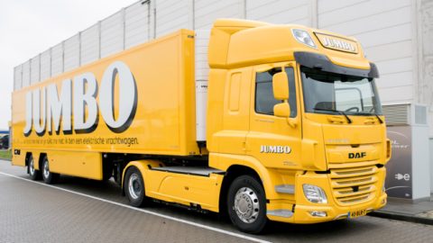 Jumbo gaat winkels bevoorraden met elektrische vrachtwagen