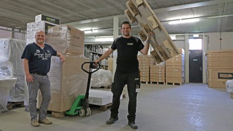 Kees Smit Tuinmeubelen levert voortaan met recyclebare pallets