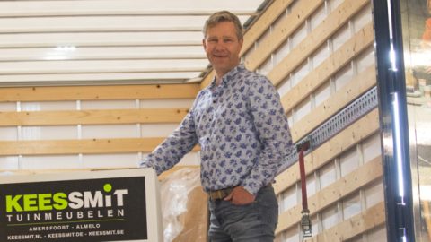 Kees Smit Tuinmeubelen weer in de lucht na brand magazijn