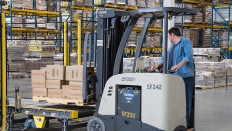 Crown komt met eigen lithium-ion-batterijen voor vorkheftrucks