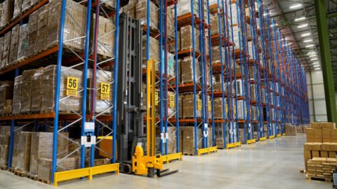 Primeur bij Claassen Logistics; combitrucks met hefhoogte van 18 meter