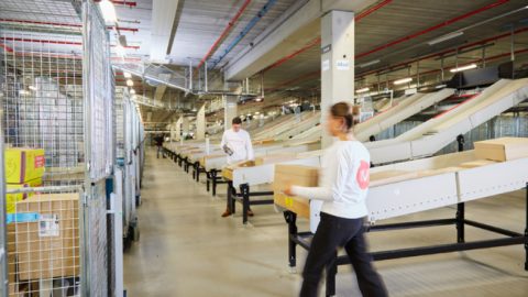 Wehkamp neemt kleertjes.com over, geen gevolgen voor dc in ‘s-Heerenberg