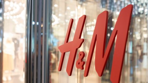 H&M doet plastic verpakking in de ban