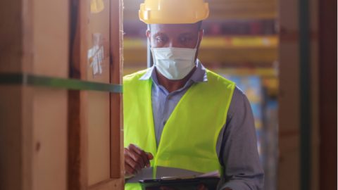 Werknemers zien distributiecentra als broedplaatsen voor coronavirus