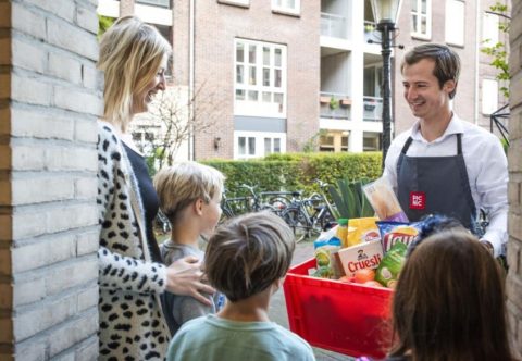 Websuper Picnic opent grootste hub van Nederland in Utrecht