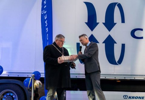 Cornelissen Groep opent revolutionair laadplein voor zwaar elektrisch transport