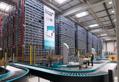 Renault zet klimrobots in voor reserveonderdelen